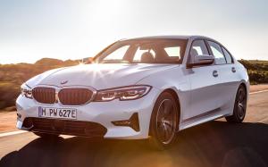 BMW 330e 2018 года (WW)